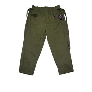NWT Ava & Viv green pants, size 1x